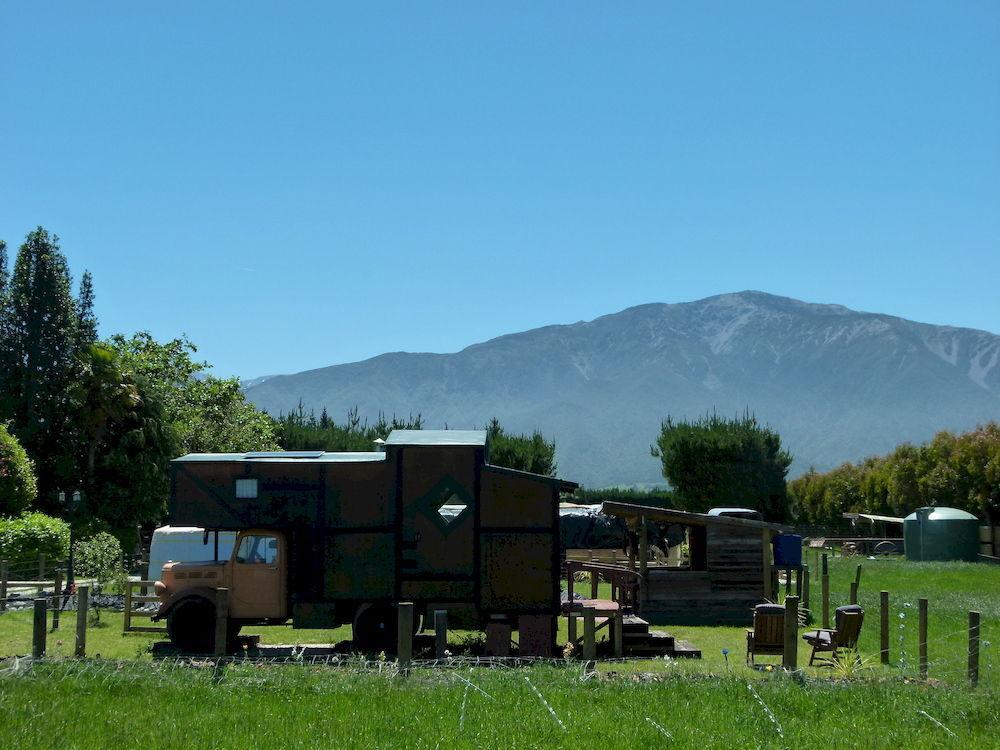 Wacky Stays - Unique Farm-Stay Glamping Rentals, Free Animal Feeding Tours Kaikoura Kültér fotó