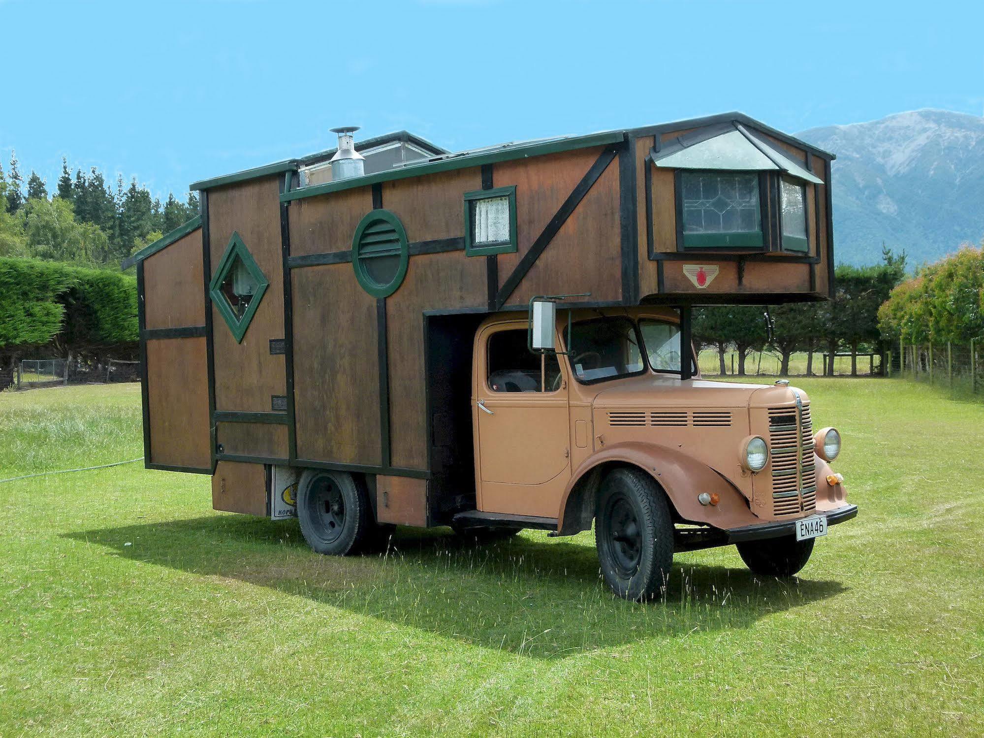 Wacky Stays - Unique Farm-Stay Glamping Rentals, Free Animal Feeding Tours Kaikoura Kültér fotó